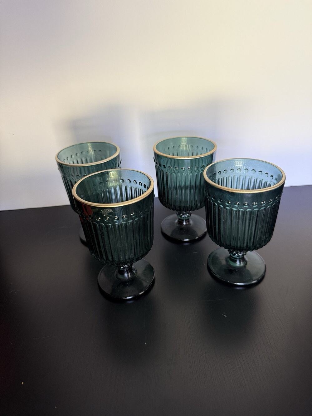 Vintage Teal/green Wine Goblet Glasses Bar Glasses Ribbed Gold Trim Set of 4 MCM